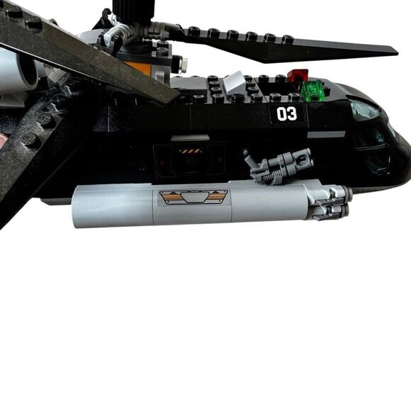 LEGO Super Heroes: Black Widow's Helicopter Chase (76162) - Picture 5 of 8